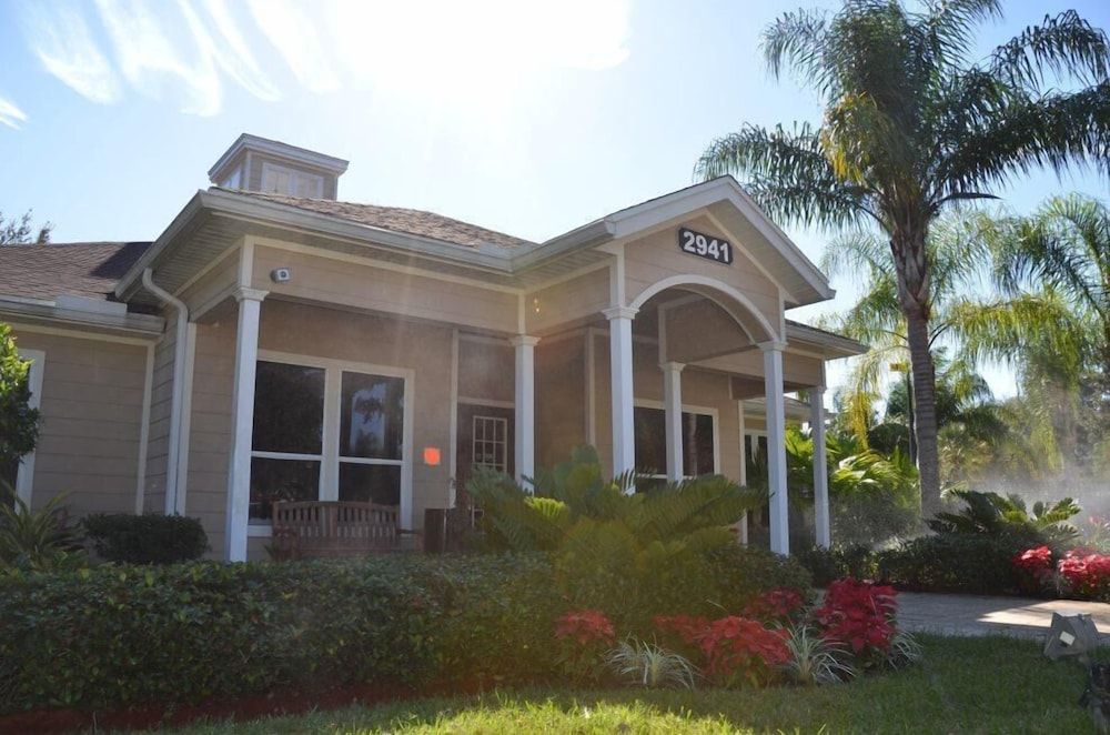 undefined Lucaya 4 Bedrooms 3 Baths Townhome With Central Kitchen 2