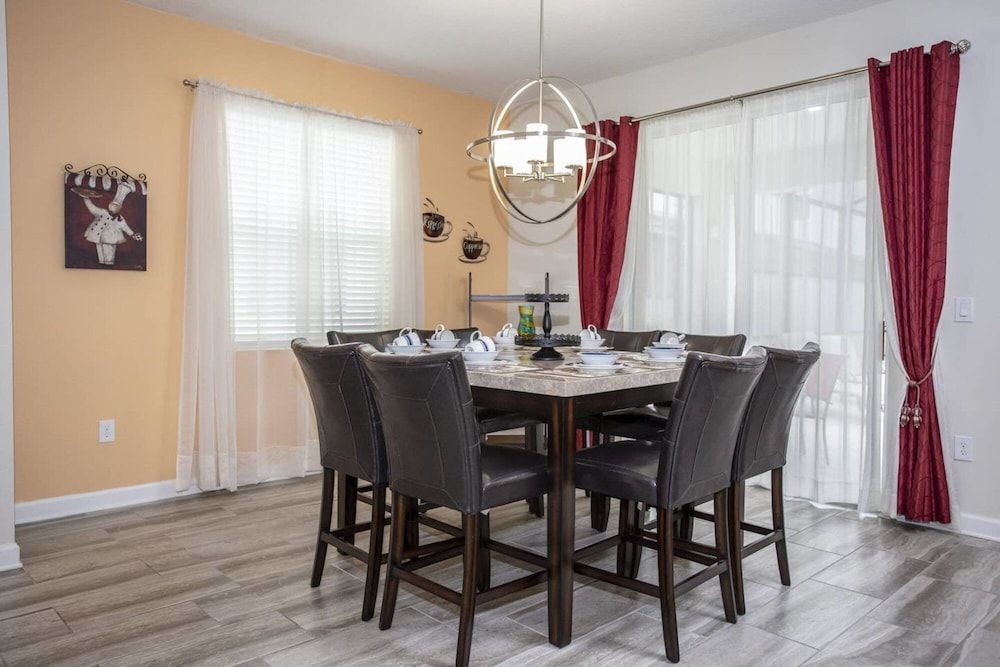 undefined Spacious Home With a Large Pool Near Disney 9