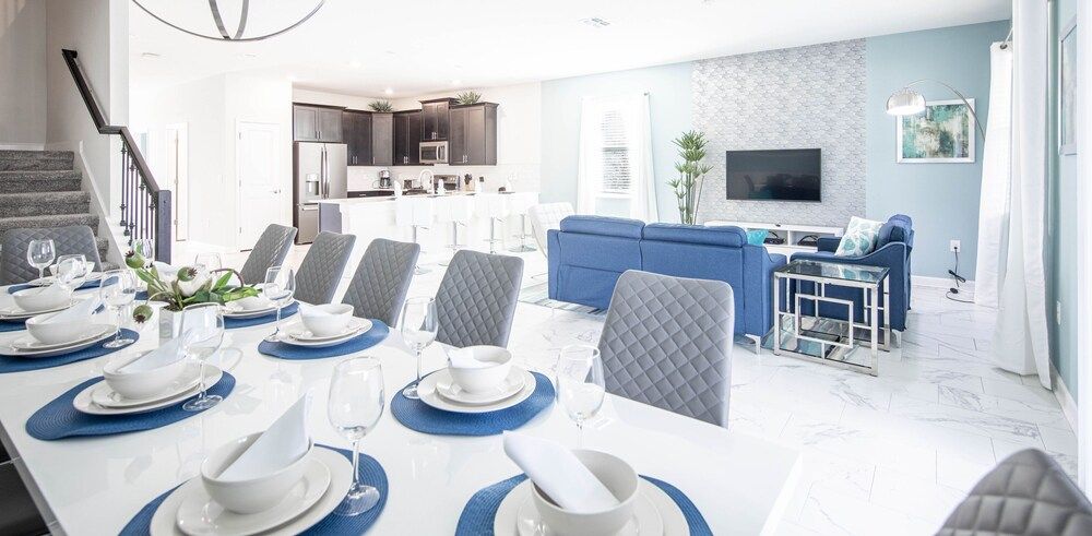 undefined Spacious Vacation Home With Private Pool Game Room Near Disney 2