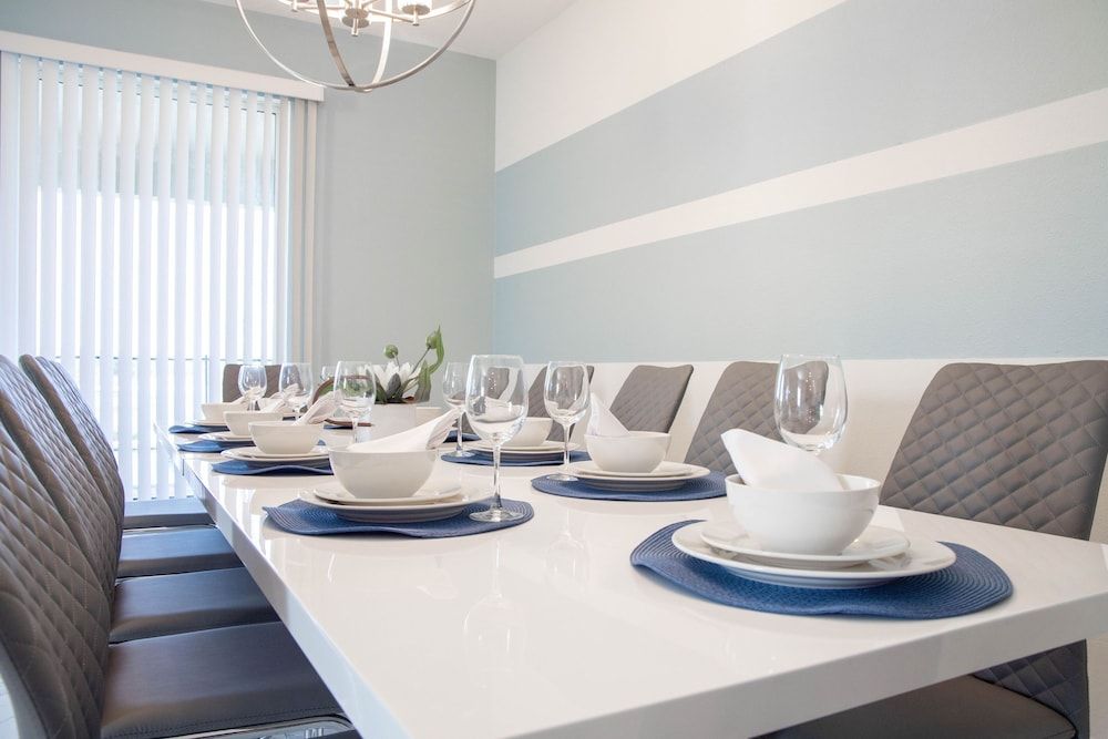 undefined Spacious Vacation Home With Private Pool Game Room Near Disney 4