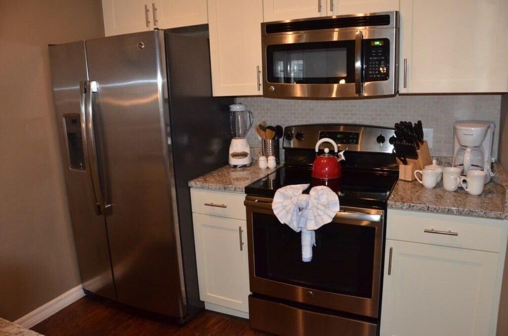 undefined Nov Special at Lucaya 3 Beds 2 Bath ID: 61205 10