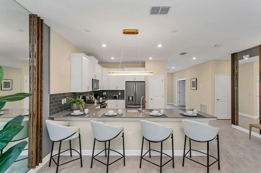 undefined Must SEE Villa! Private Poolthemed Roomstheater! 6