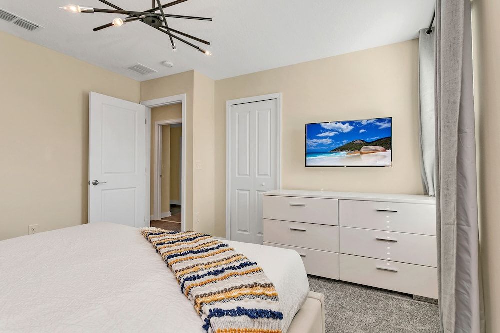 undefined Must SEE Villa! Private Poolthemed Roomstheater!