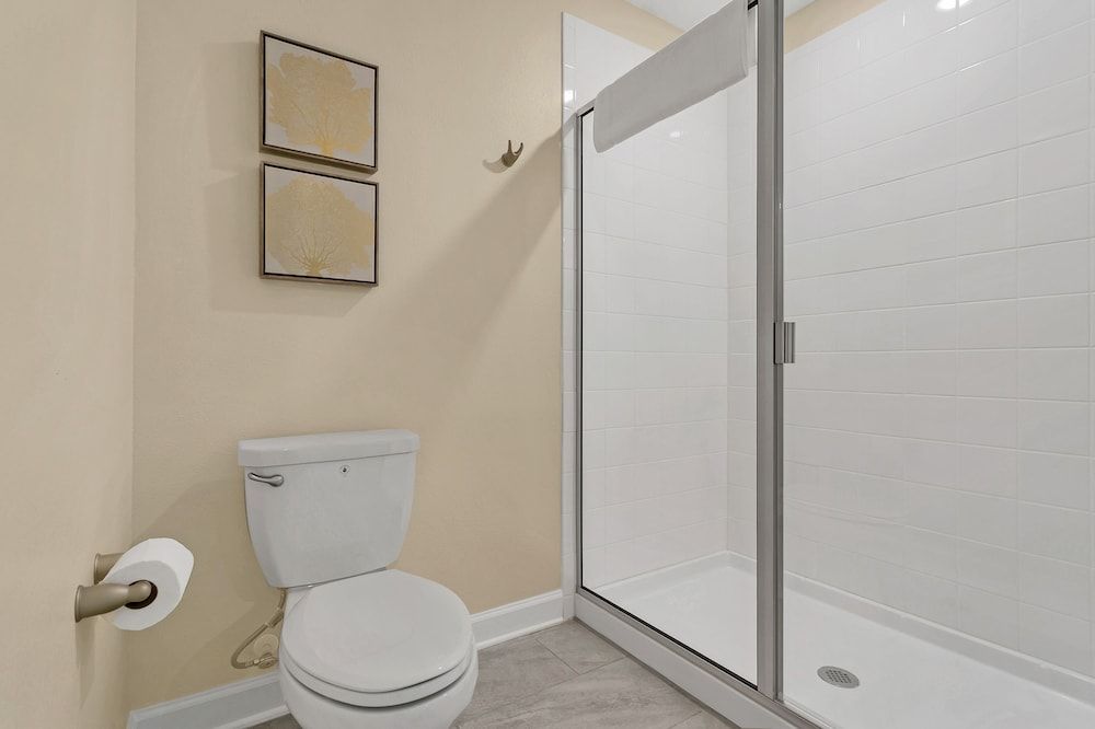 Must SEE Villa! Private Poolthemed Roomstheater! House (Multiple Bedrooms) 15