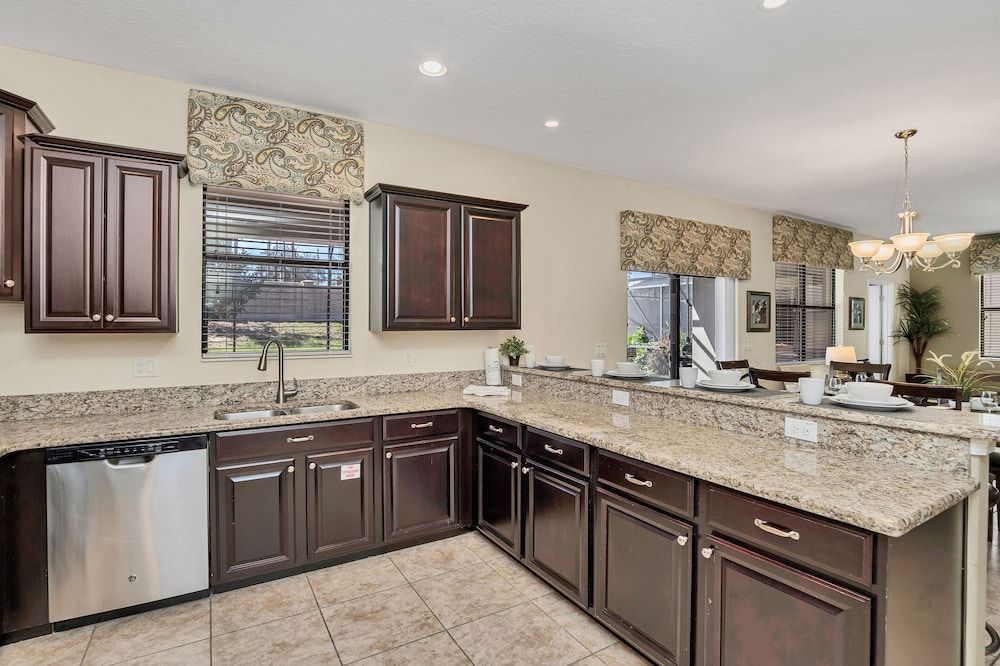 1458 Moon Valley Drive House (6 Bedrooms) 14