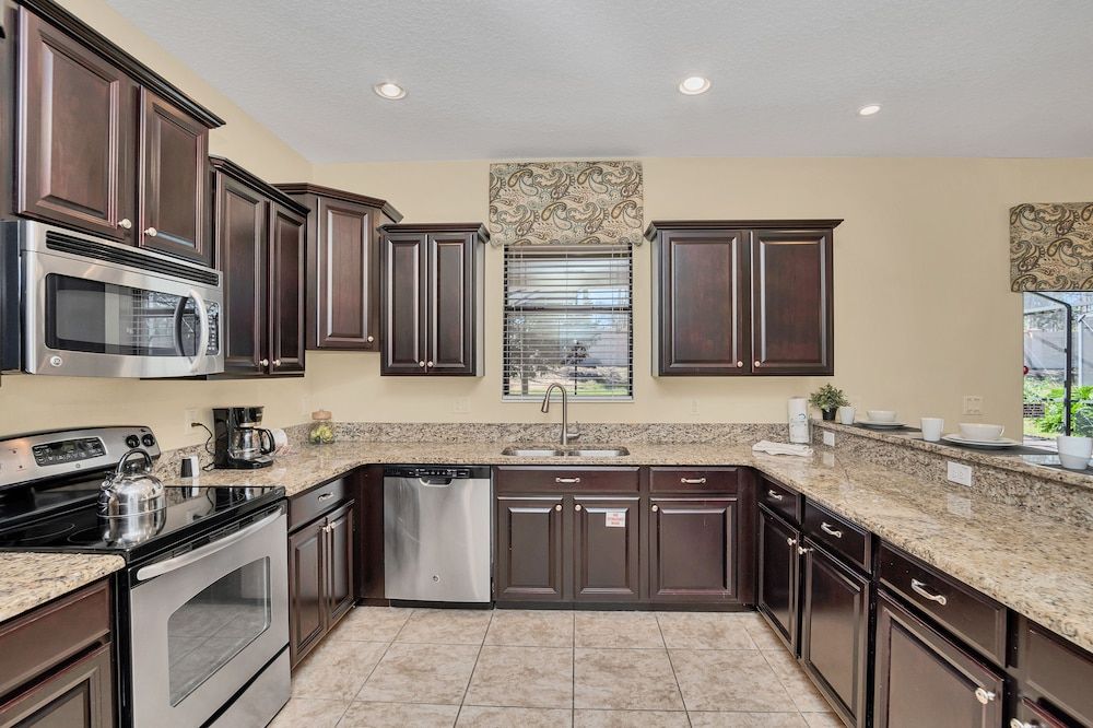 1458 Moon Valley Drive House (6 Bedrooms) 15