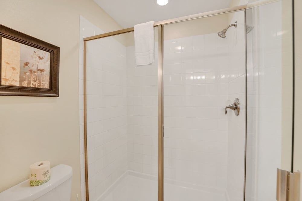 1458 Moon Valley Drive House (6 Bedrooms) 25