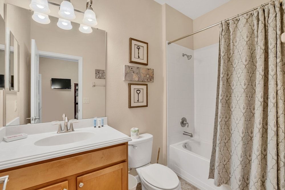 1458 Moon Valley Drive House (6 Bedrooms) 20