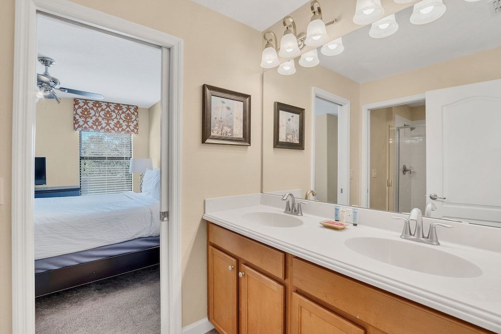 1458 Moon Valley Drive House (6 Bedrooms) 24