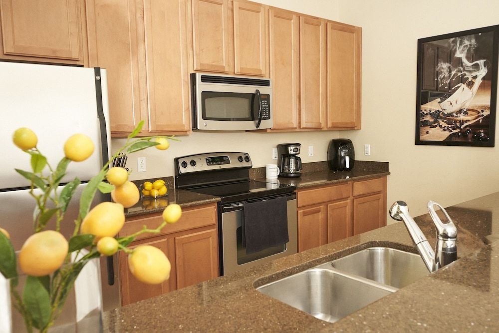 undefined Stunning TownHome With Private Pool close to Disney by RedAwning 6