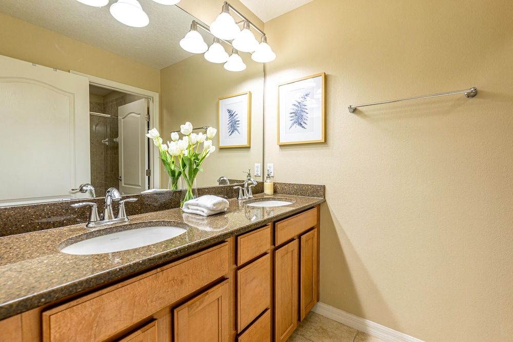 Stunning TownHome With Private Pool close to Disney by RedAwning Townhome, 4 Bedrooms 9
