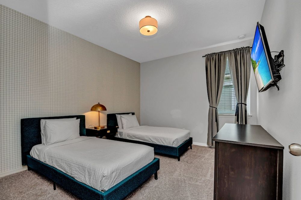 undefined 9038 Sunshine Ridge Loop 9