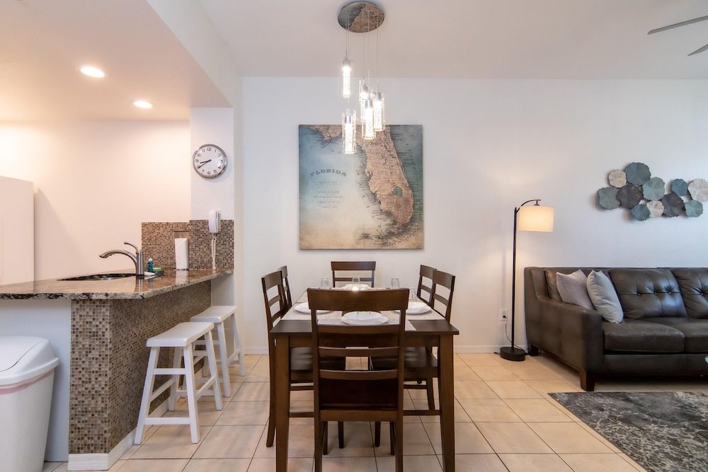 undefined Venetian Beauty 6