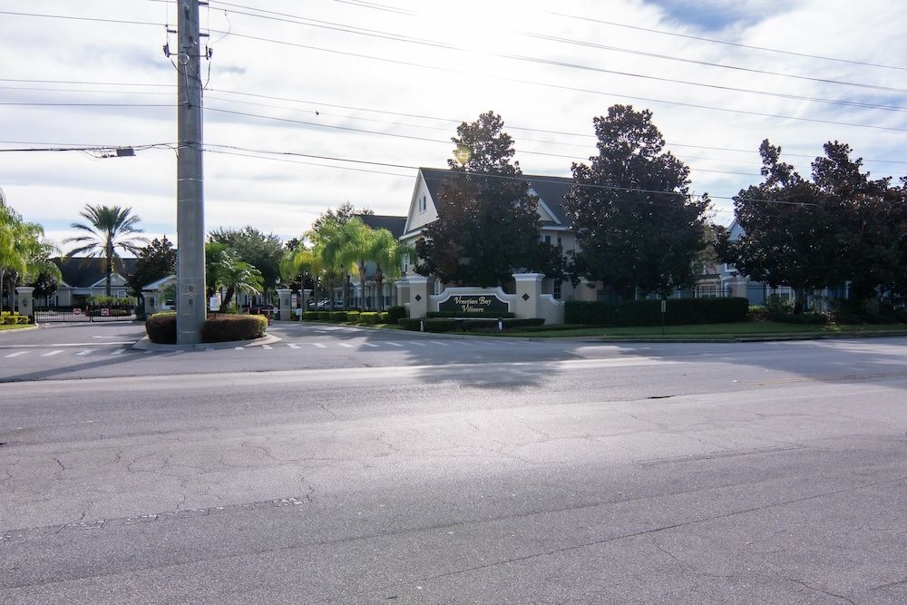 undefined Venetian Beauty 2