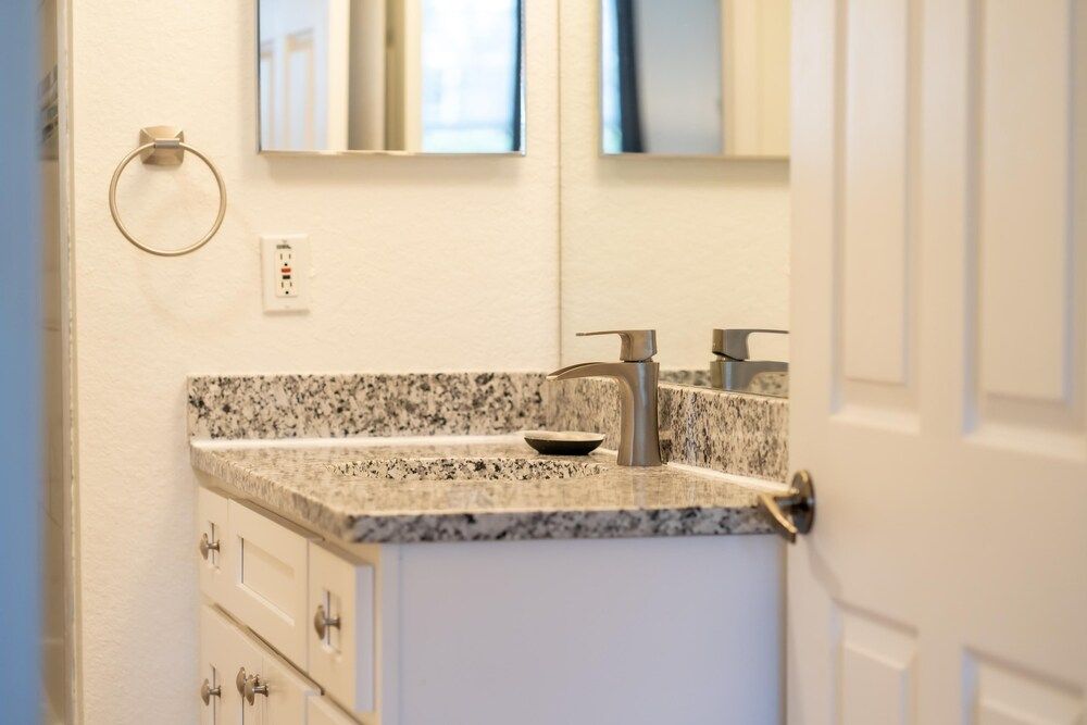 Venetian Beauty House (Venetian Bay Community, pools, spa, b) 25