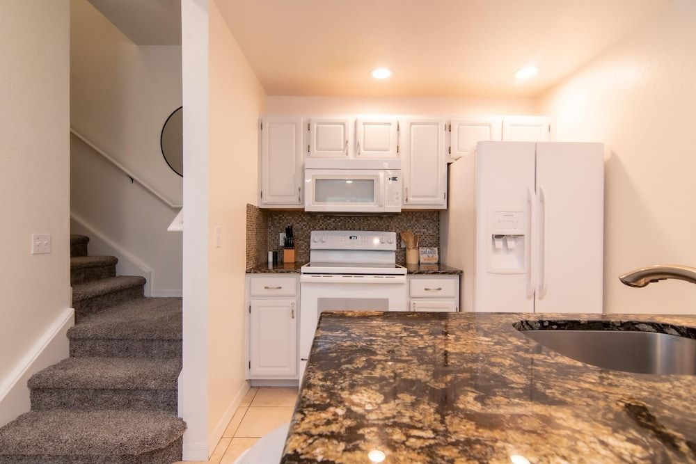 Venetian Beauty House (Venetian Bay Community, pools, spa, b) 17