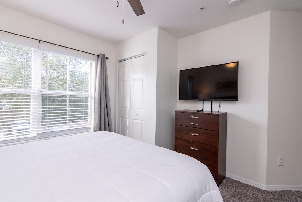 Venetian Beauty House (Venetian Bay Community, pools, spa, b) 8