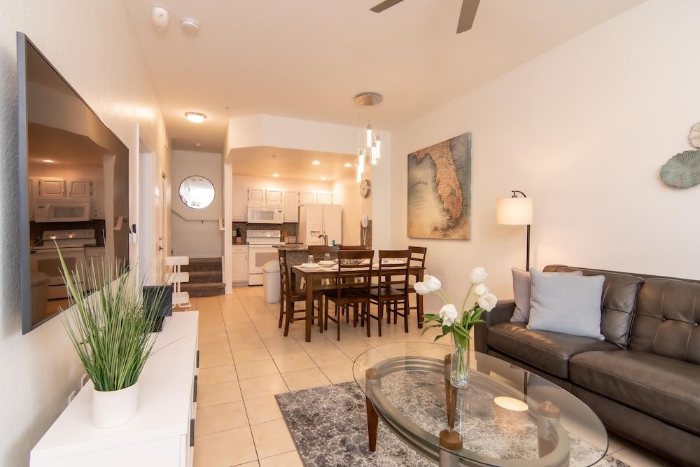 undefined Venetian Beauty 3