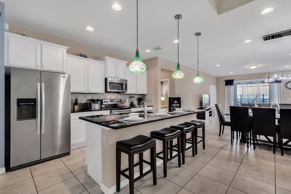 Luxurious Vacation Home With Private Pool!!! House (Luxurious vacation home with private ) 11