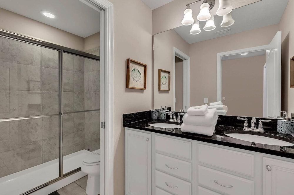 Luxurious Vacation Home With Private Pool!!! House (Luxurious vacation home with private ) 15