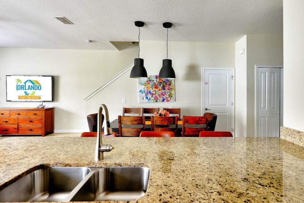 undefined Sunnyside Villa 4