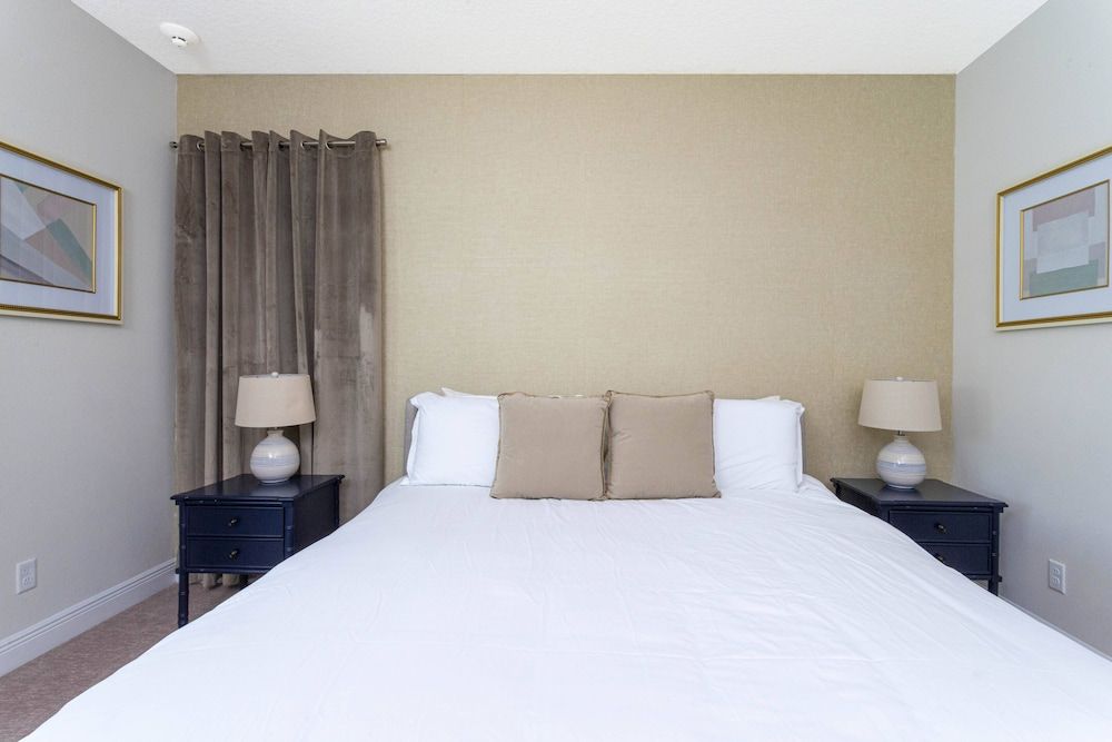 Gorgeous 8 Bedroom Single Home With Private Pool -ec7724 House (Multiple Bedrooms) 6