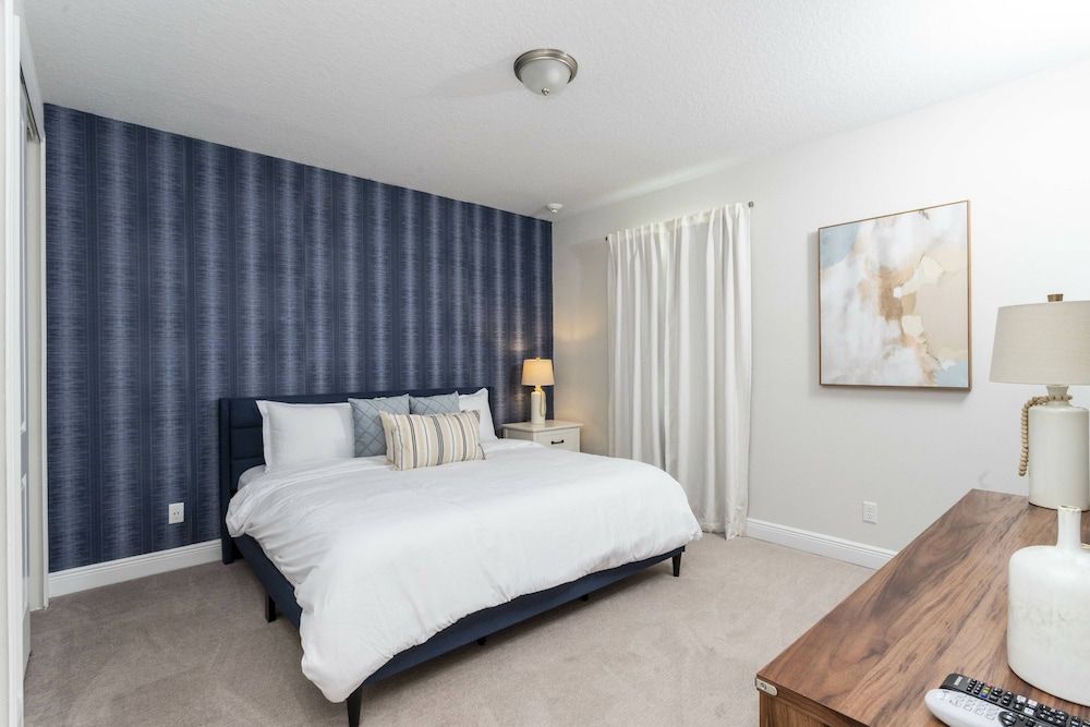 Gorgeous 8 Bedroom Single Home With Private Pool -ec7724 House (Multiple Bedrooms) 11