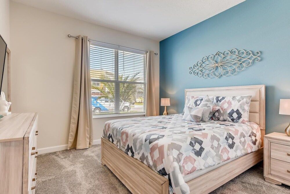 undefined 2751 BD -luxury 5BR Single Family - Private Pool 4