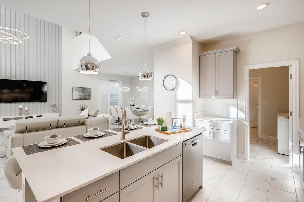 undefined 2773 BD - 5Bd Home With Private Pool 14 Guests 6