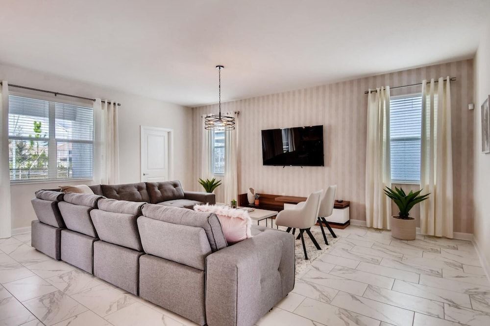 1552 MC - Vibrant Villa: Pools & Magic 6bds House, Multiple Beds (1552 MC - Vibrant Villa: Pools & Magi) 13