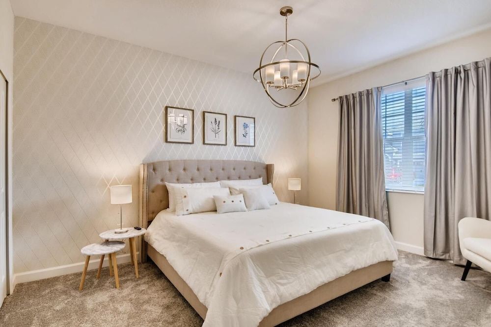 1552 MC - Vibrant Villa: Pools & Magic 6bds House, Multiple Beds (1552 MC - Vibrant Villa: Pools & Magi) 3