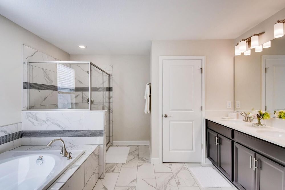 1552 MC - Vibrant Villa: Pools & Magic 6bds House, Multiple Beds (1552 MC - Vibrant Villa: Pools & Magi) 11