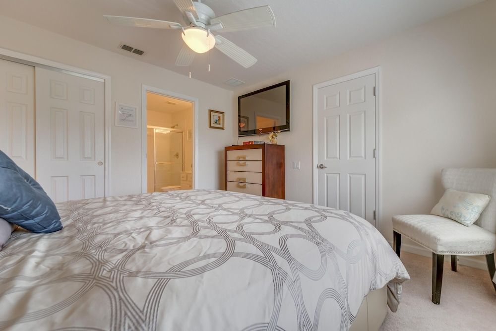 Michael's Windsor Hills Castle House, Multiple Beds (Michael's Windsor Hills Castle ) 22