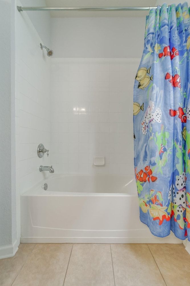 Michael's Windsor Hills Castle House, Multiple Beds (Michael's Windsor Hills Castle ) 44