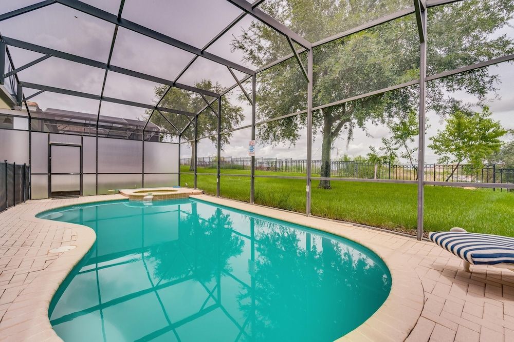 undefined Michael's Windsor Hills Castle 4