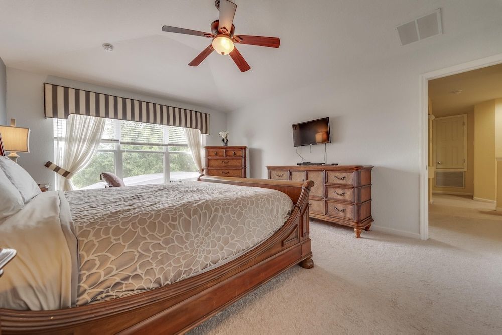 Michael's Windsor Hills Castle House, Multiple Beds (Michael's Windsor Hills Castle ) 6