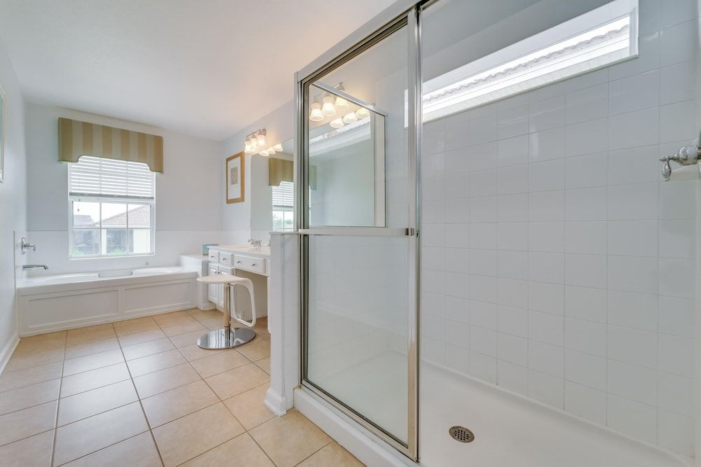 Michael's Windsor Hills Castle House, Multiple Beds (Michael's Windsor Hills Castle ) 45