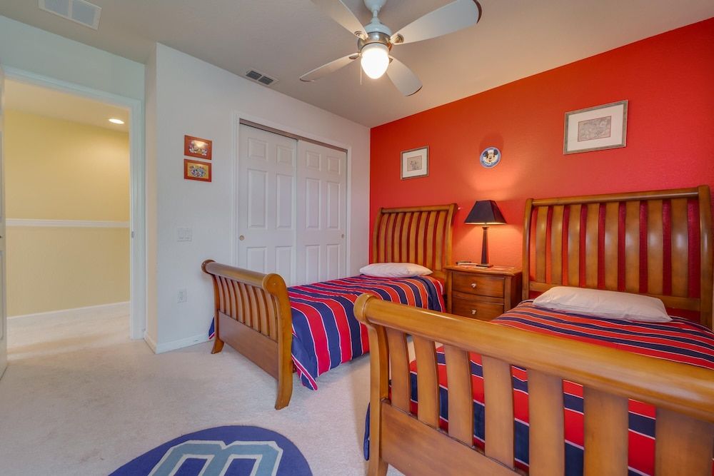 Michael's Windsor Hills Castle House, Multiple Beds (Michael's Windsor Hills Castle ) 15