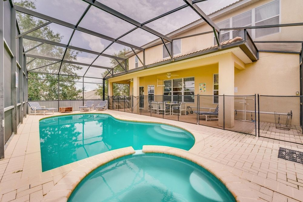 undefined Michael's Windsor Hills Castle 6