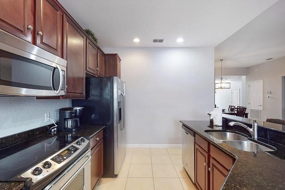 Star Wars Windsor Hills Vacation Home House, Multiple Beds (Star Wars Windsor Hills Vacation Home) 18