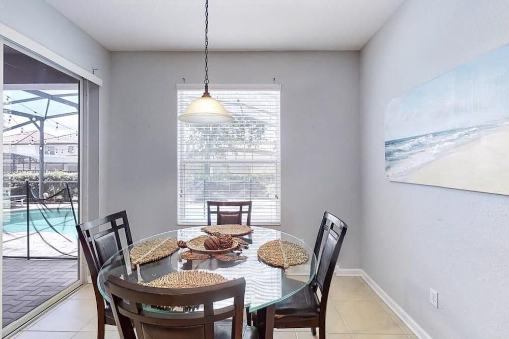 Star Wars Windsor Hills Vacation Home House, Multiple Beds (Star Wars Windsor Hills Vacation Home) 20