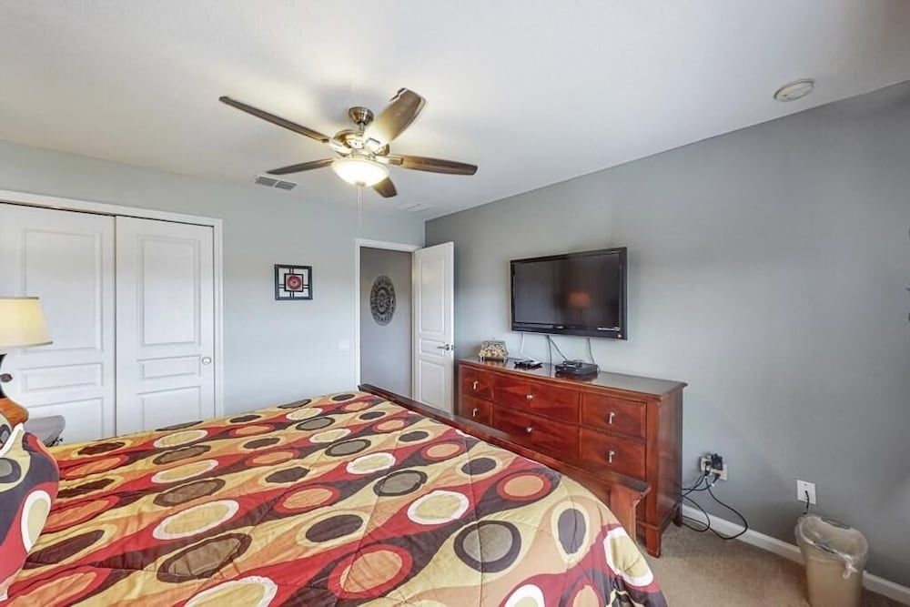 Star Wars Windsor Hills Vacation Home House, Multiple Beds (Star Wars Windsor Hills Vacation Home) 9