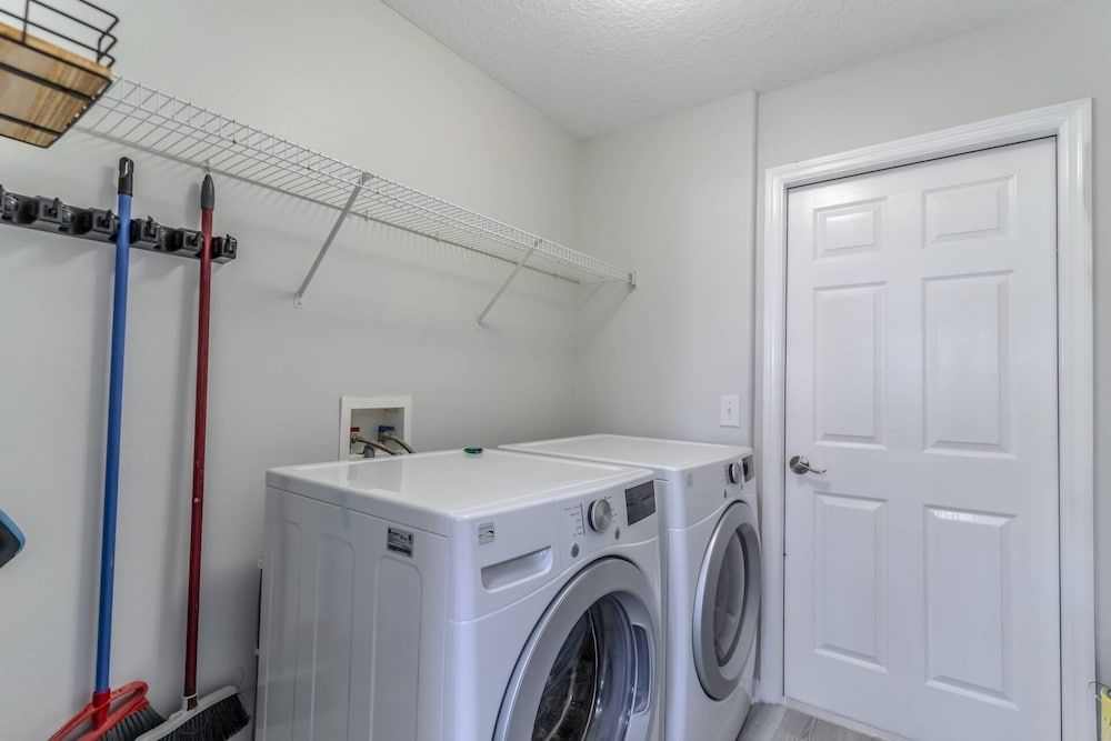 8523 Emerald Island House (8523 Emerald Island) 32