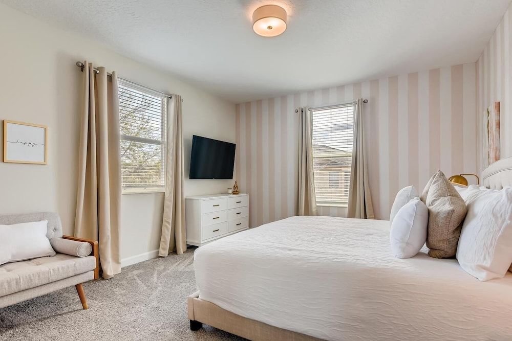 undefined 2751 BD -luxury 5BR Single Family - Private Pool 4