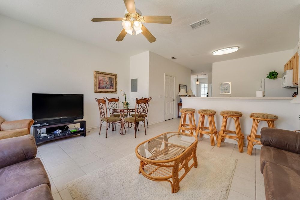 Delores' Windsor Hills Vacation Townhome House, Multiple Beds (Delores' Windsor Hills Vacation Townh) 18