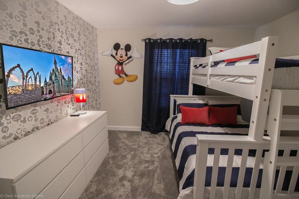 undefined 9005 SD - Gorgeous 4BR Townhome - Private Pool 3