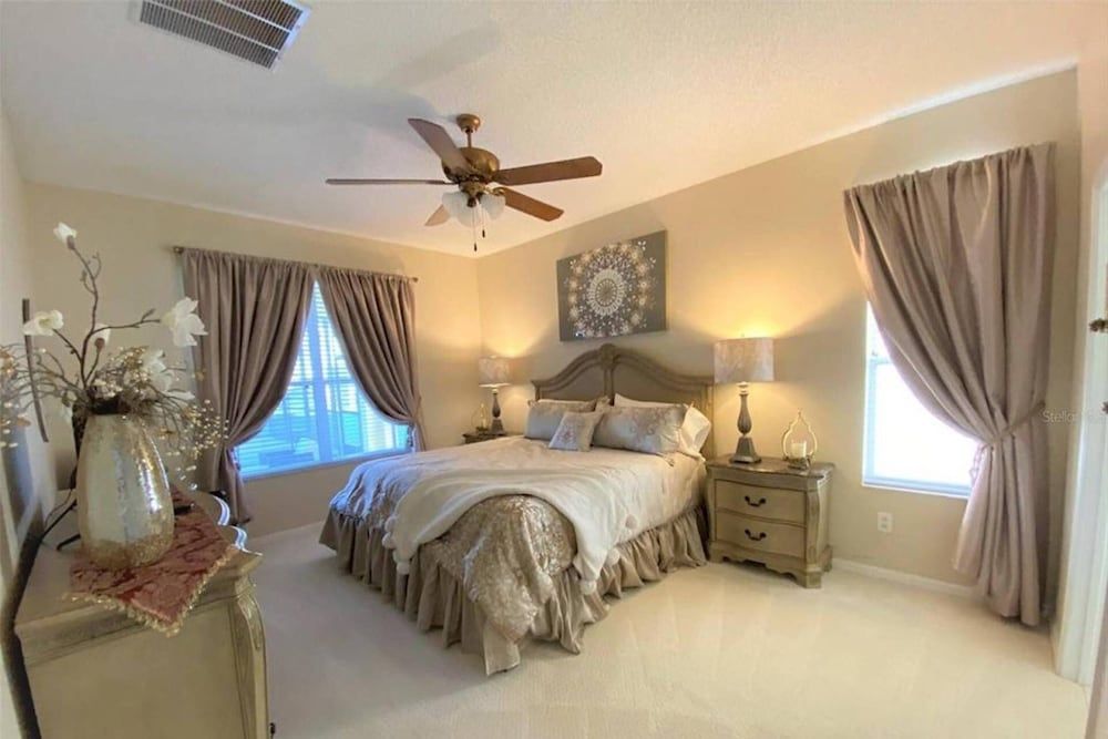 2712 Emerald Island House (2712 Emerald Island)