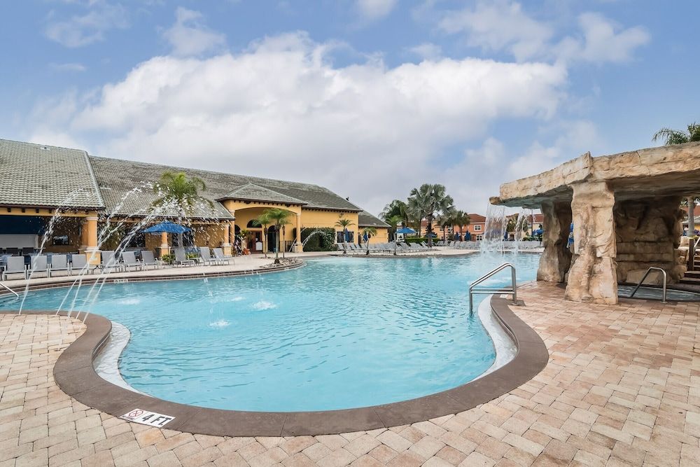 undefined The Cozy Palm 9