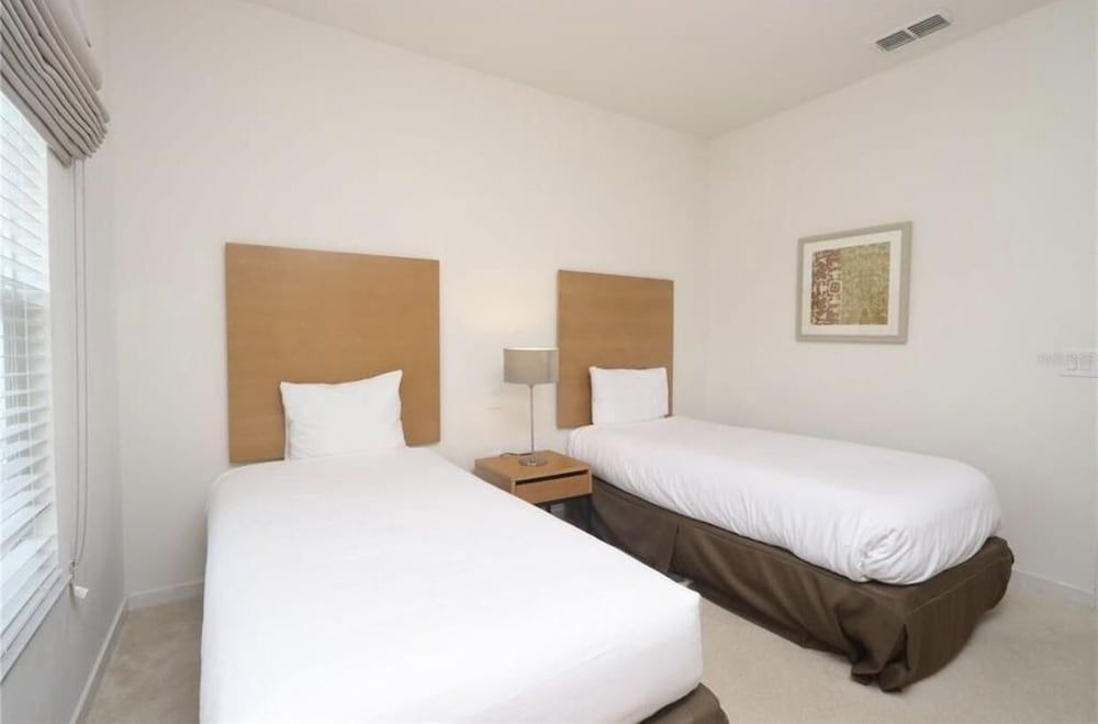 Gated Community With Private hot tub Near Disney!!! House (Gated Community with private hot tub ) 11