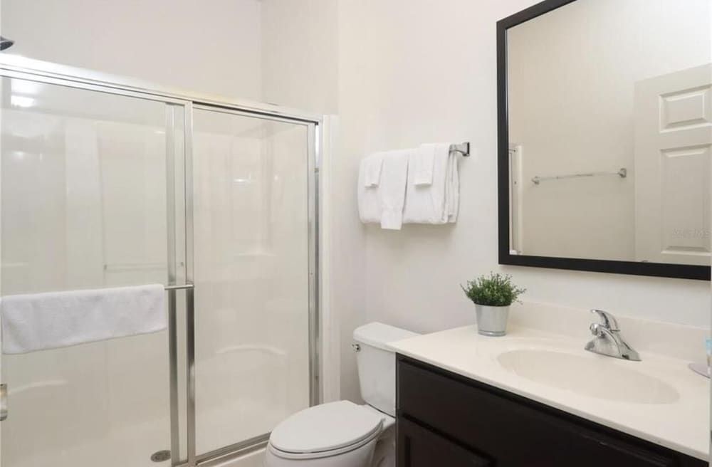 Gated Community With Private hot tub Near Disney!!! House (Gated Community with private hot tub ) 13